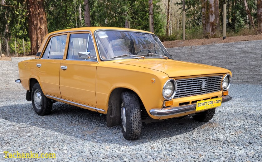 vaz 2101 yellow sedan – 1981
