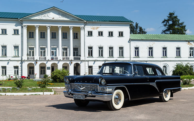 GAZ-13 Chaika - restoration of the Zharinov brothers from Podolsk 